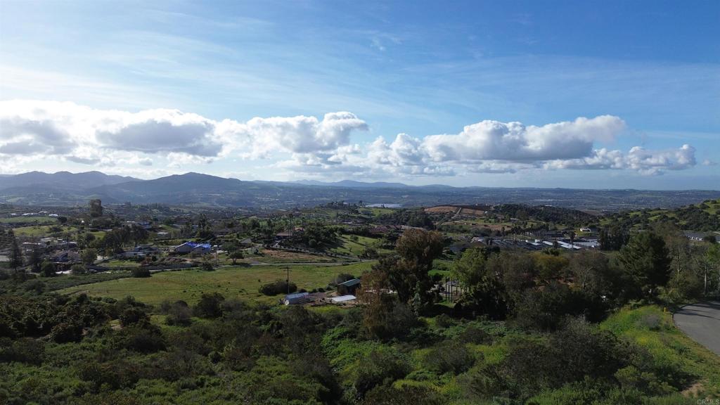 1560 Camino Corto Fallbrook, CA 92028 - Photo 5 of 31