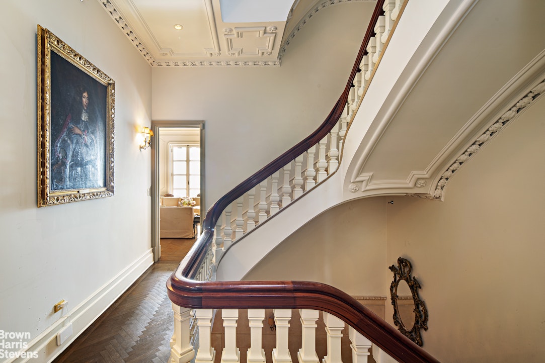 15 East 63rd Street Manhattan, NY 10065 - Photo 14 of 28