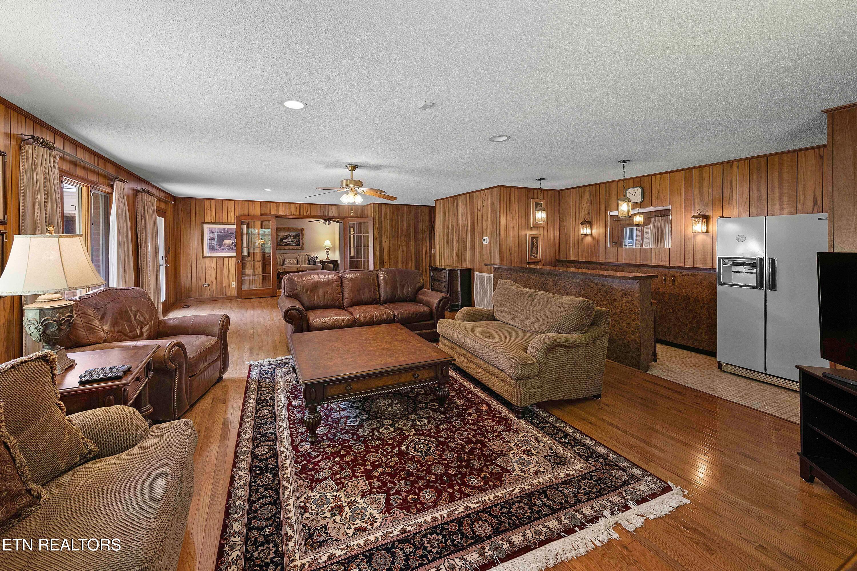 601 Broome Road Northwest Knoxville, TN 37909 - Photo 19 of 37 den addition