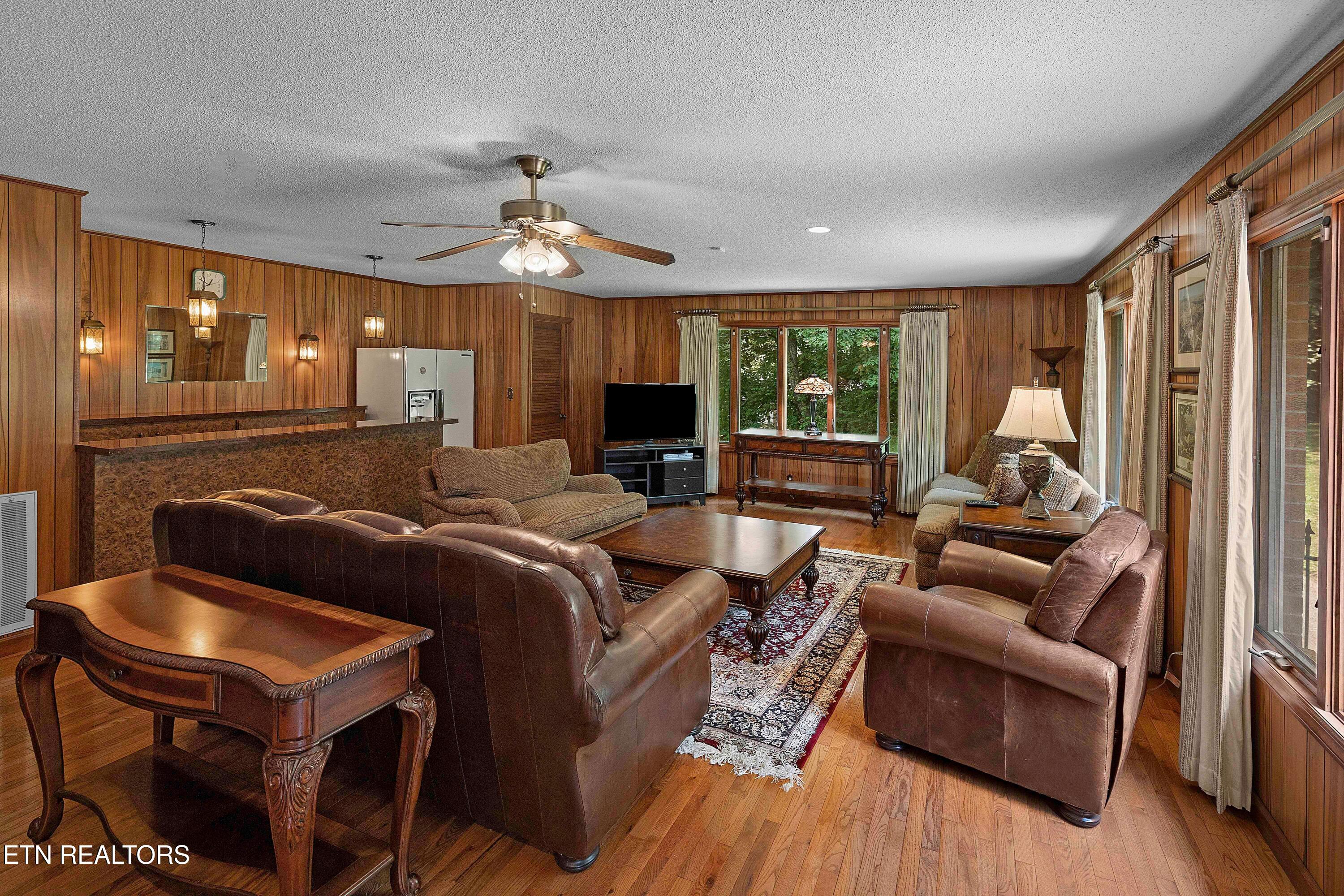 601 Broome Road Northwest Knoxville, TN 37909 - Photo 21 of 37 den area view