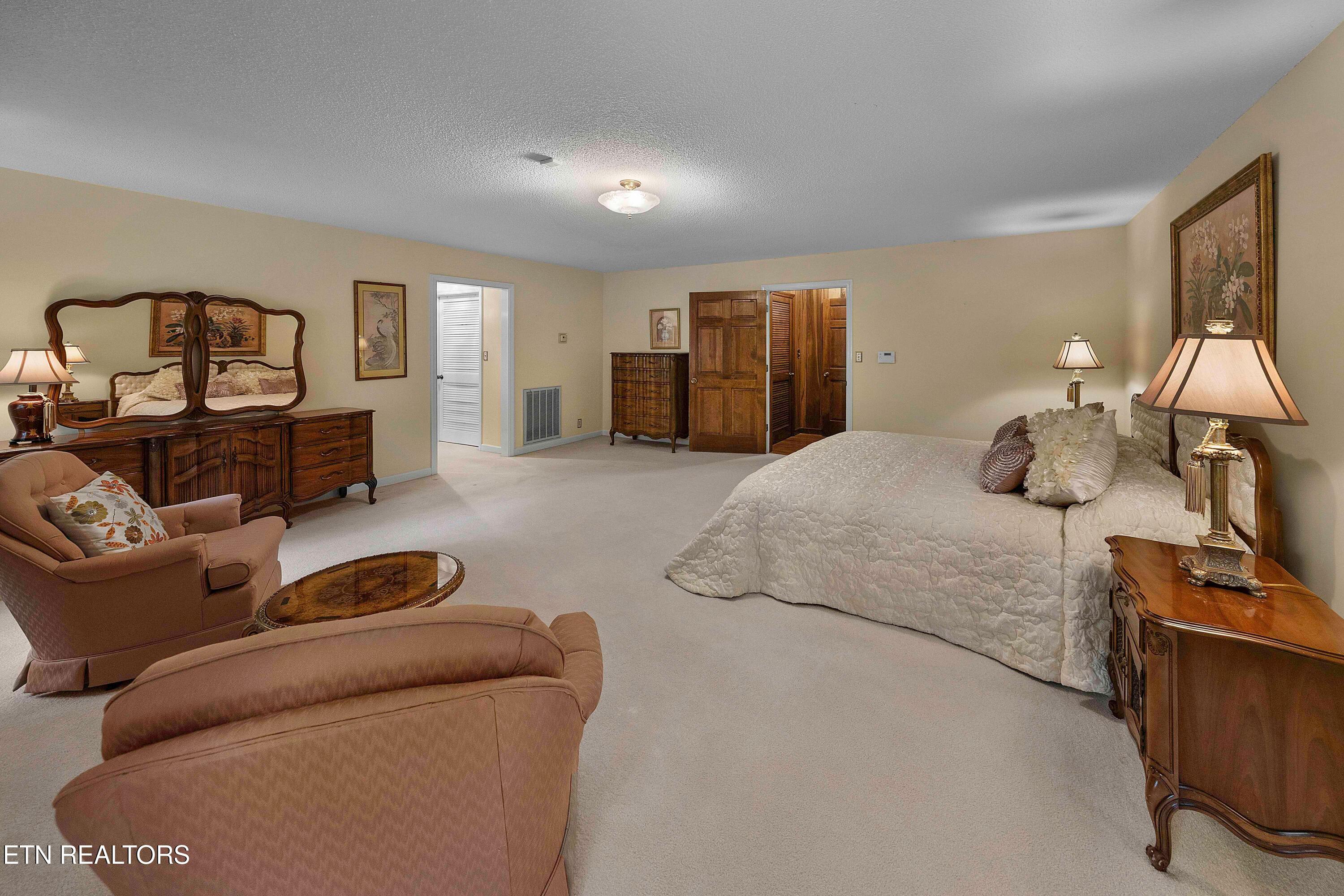 601 Broome Road Northwest Knoxville, TN 37909 - Photo 24 of 37 primary bedroom suite