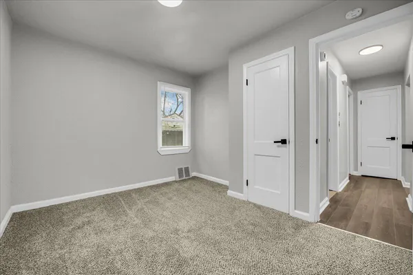 $1,250 | 9090 Stahelin Avenue, Detroit, MI 48228