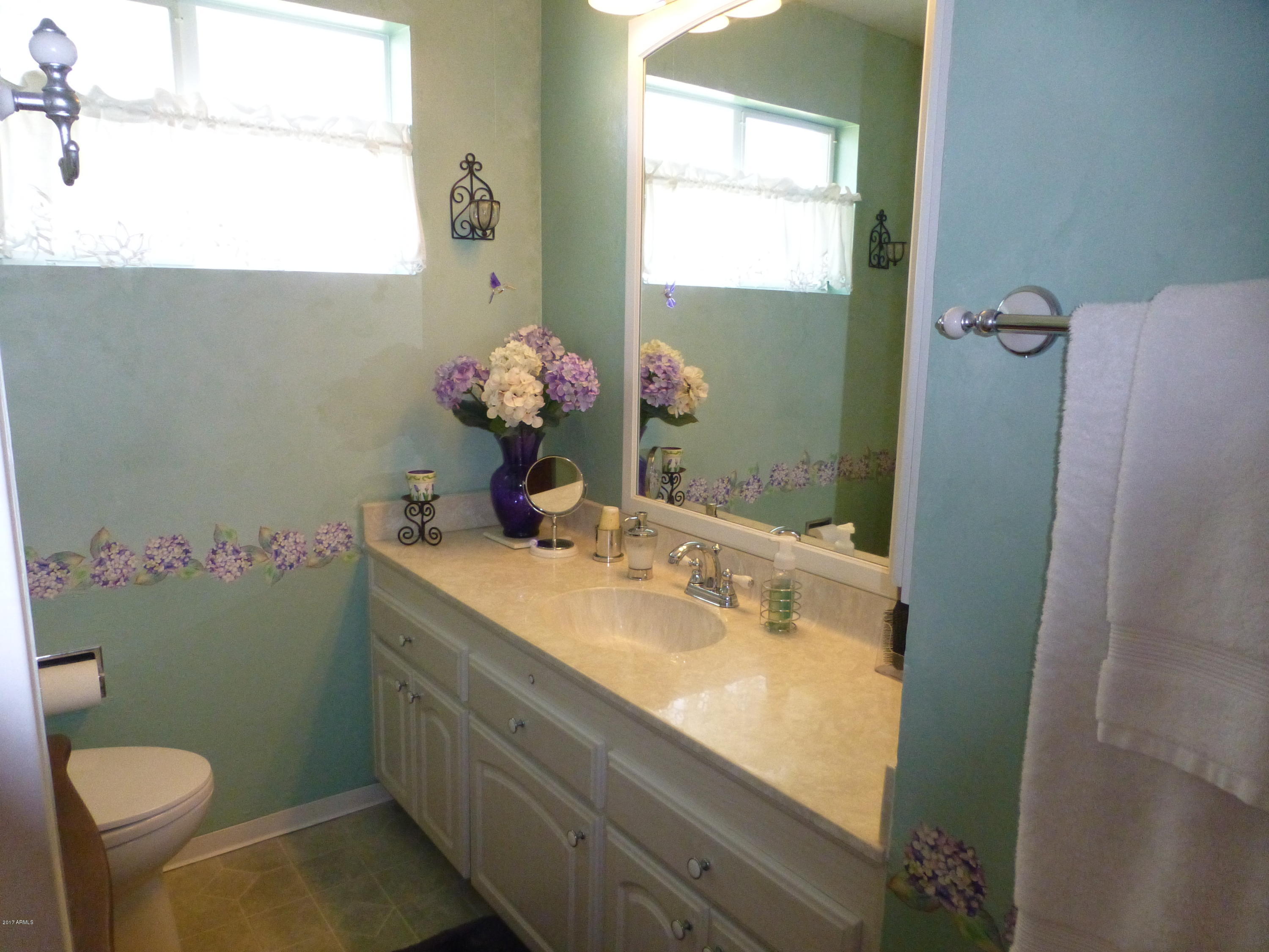 922 East Rovey Avenue Phoenix, AZ 85014 - Photo 4 of 34 P1030941
