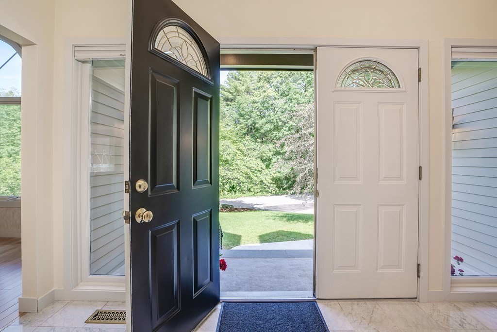 246 Elizabeth Ridge Road Carlisle, MA 01741 - Photo 9 of 38