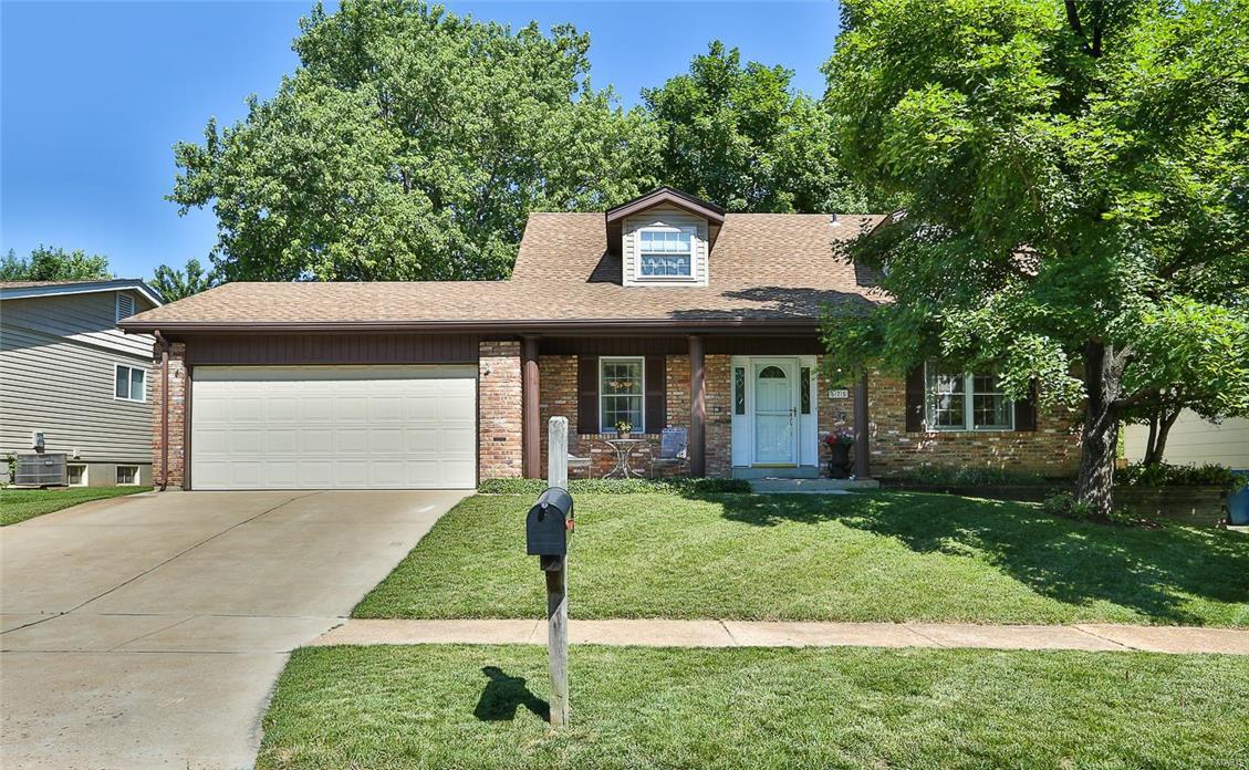 675 Rustic Valley Drive Ballwin, MO 63021 - Photo 1 of 28