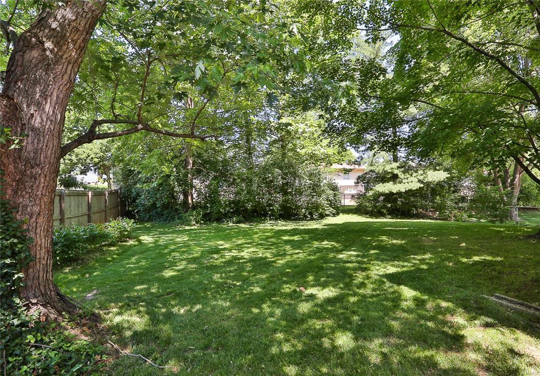 675 Rustic Valley Drive Ballwin, MO 63021 - Photo 27 of 28