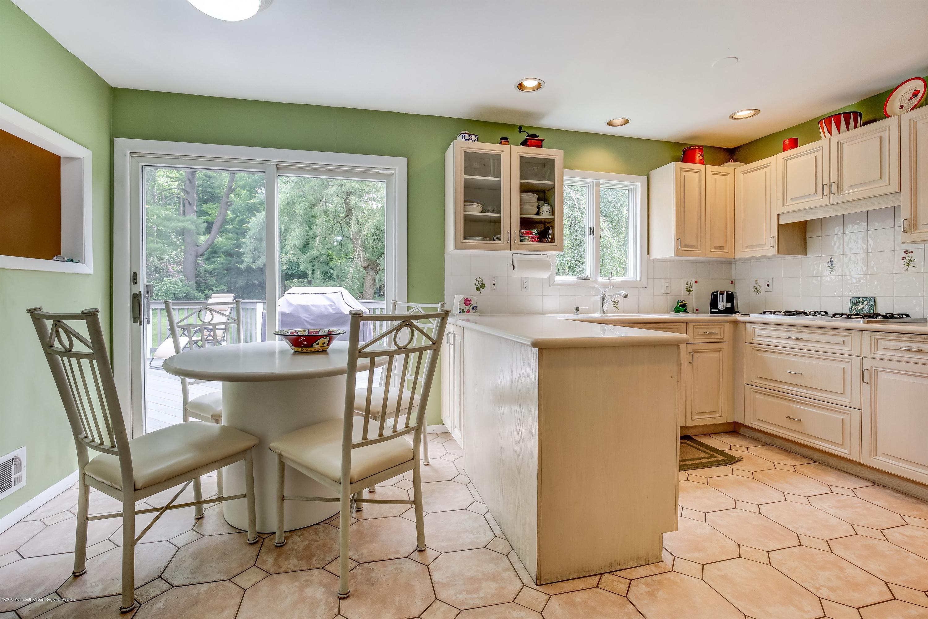 14 Regina Road Morganville, NJ 07751 - Photo 10 of 26 010_Kitchen