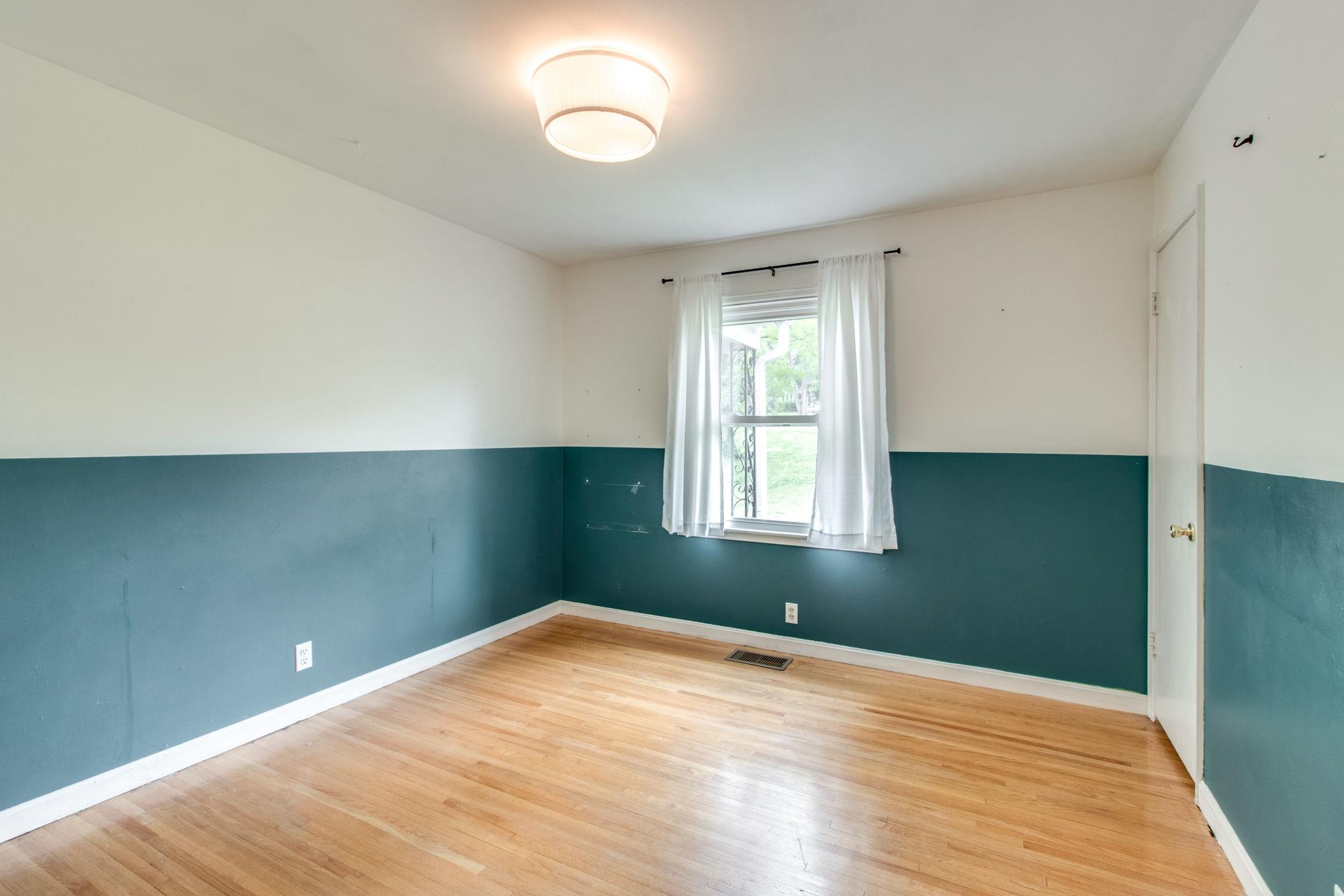 711 Starlit Road Nashville, TN 37205 - Photo 13 of 21 Bedroom 3