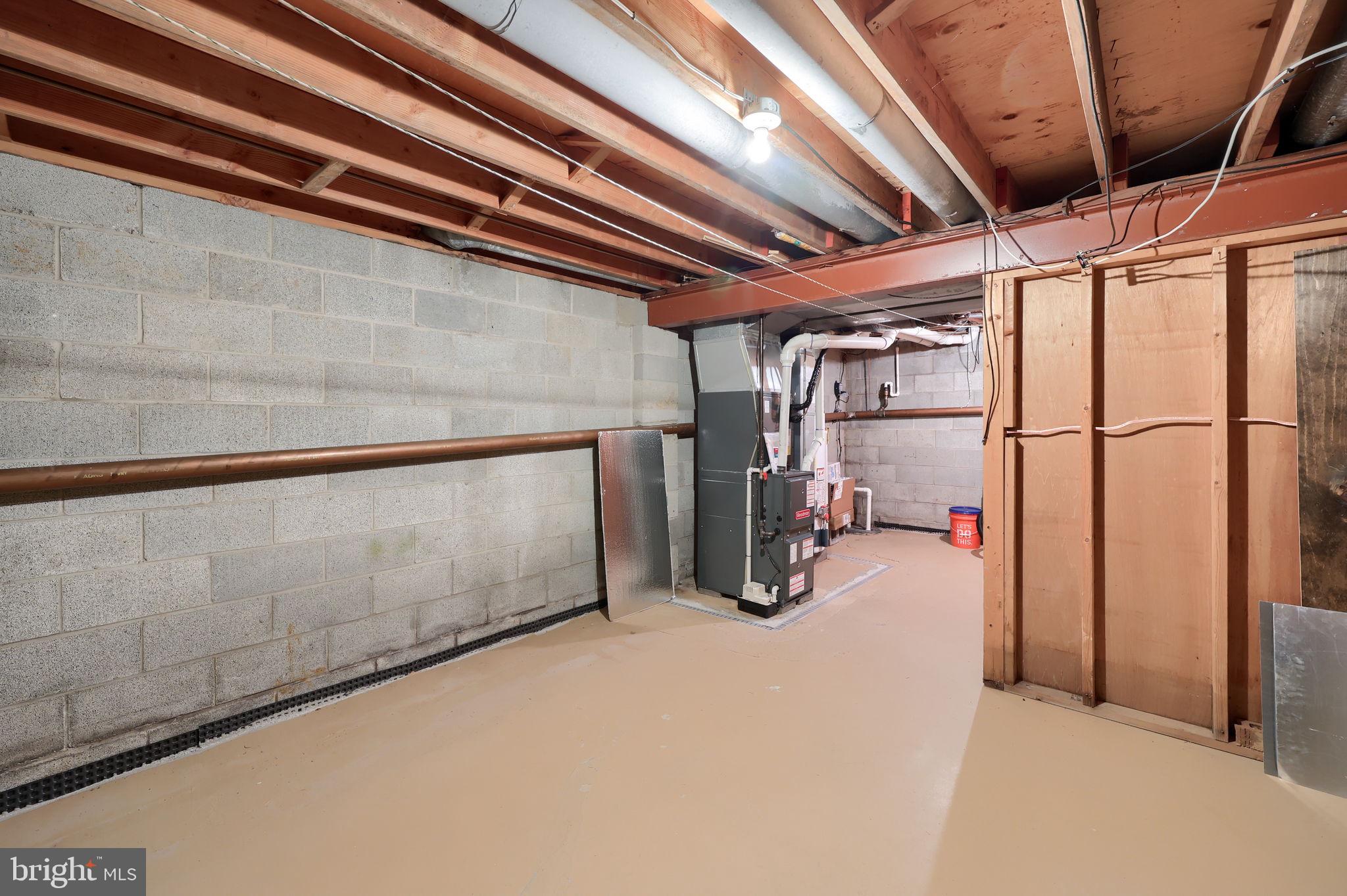 2143 Brockton Road Lancaster, PA 17601 - Photo 6 of 52