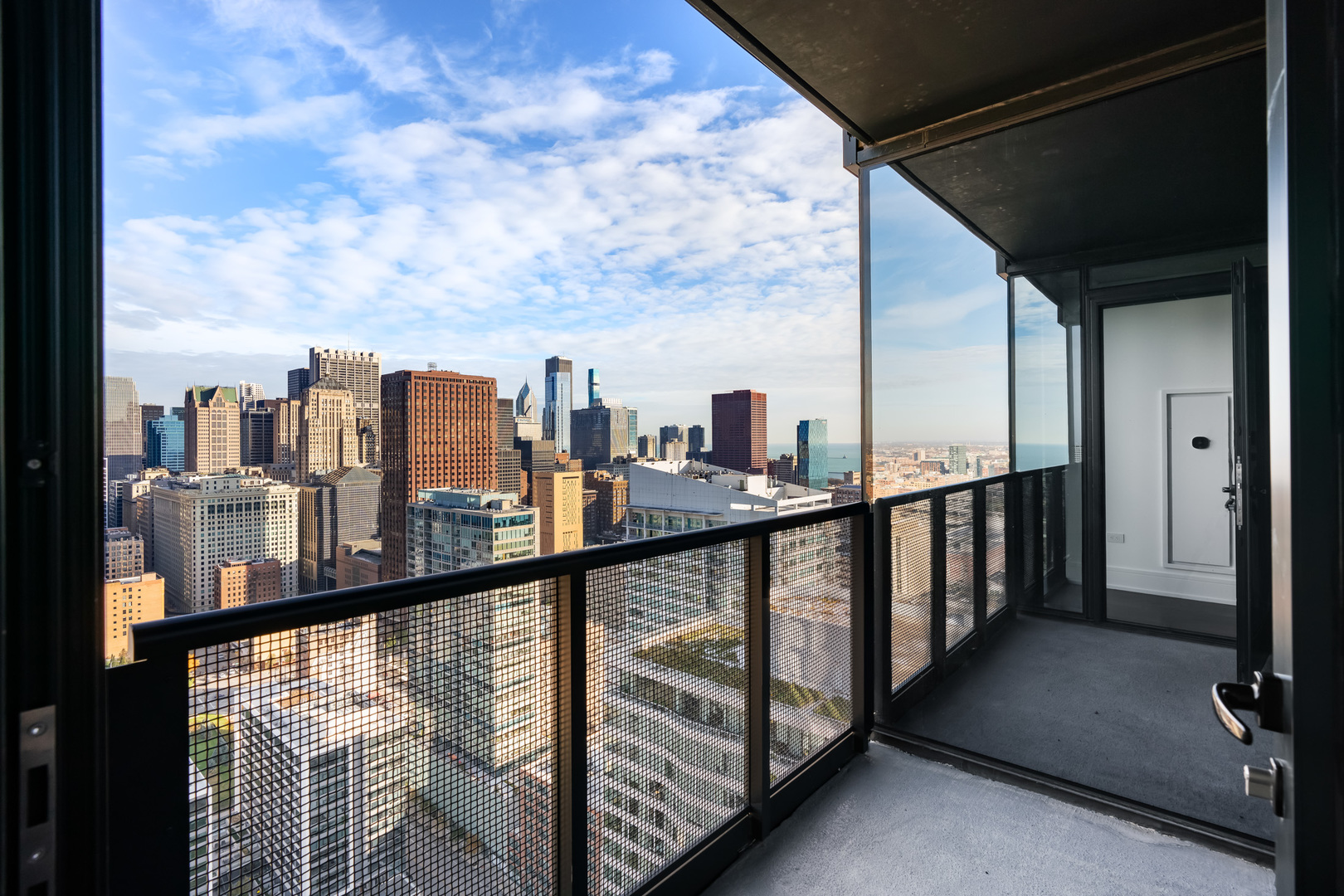 234 West Polk Street, Unit 3906 Chicago, IL 60607 - Photo 10 of 32