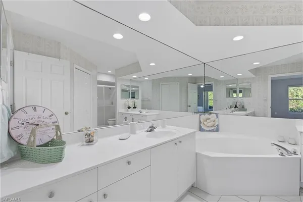 $4,000 | 3605 Corinthian Way, Naples, FL 34105