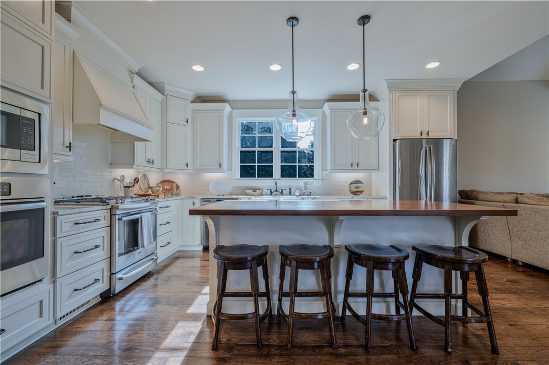 301 Stonebridge Drive Clemson, SC 29631 - Photo 12 of 47