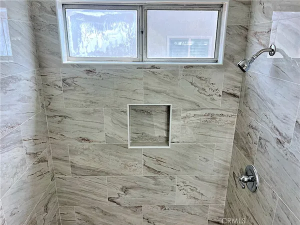 $2,695 | 6057 Jamaica Court, Lancaster, CA 93536