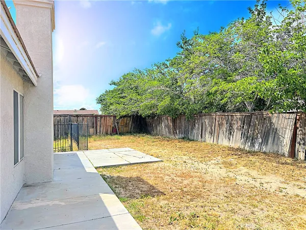 $2,695 | 6057 Jamaica Court, Lancaster, CA 93536