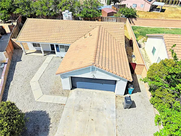 $2,695 | 6056 Jamaica Court, Lancaster, CA 93536