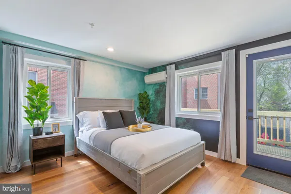 $924,900 | 220 West Street, Annapolis, MD 21401