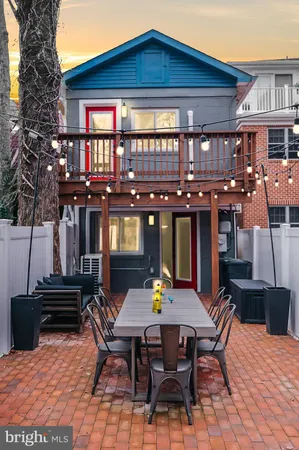 $924,900 | 220 West Street, Annapolis, MD 21401