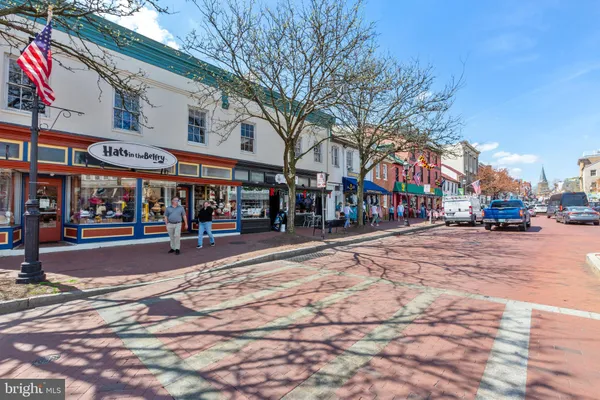 $924,900 | 220 West Street, Annapolis, MD 21401