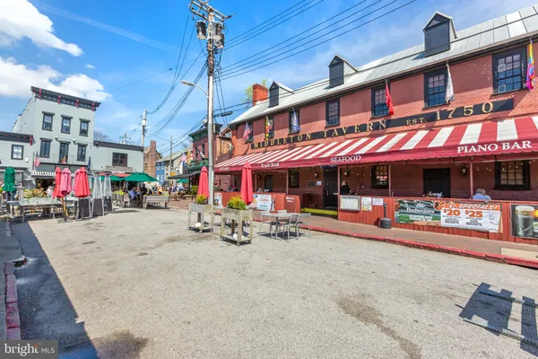 $924,900 | 220 West Street, Annapolis, MD 21401