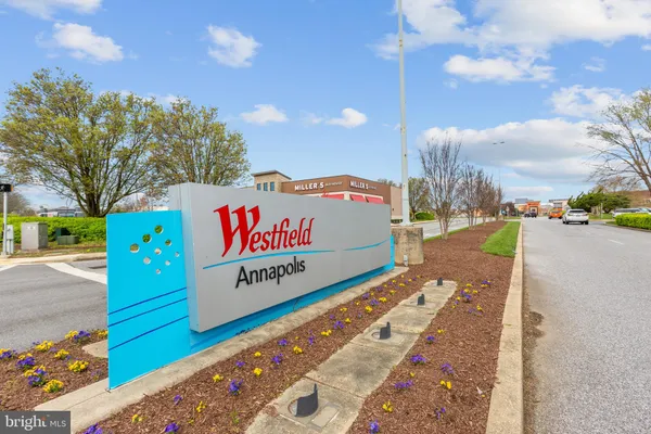 $924,900 | 220 West Street, Annapolis, MD 21401