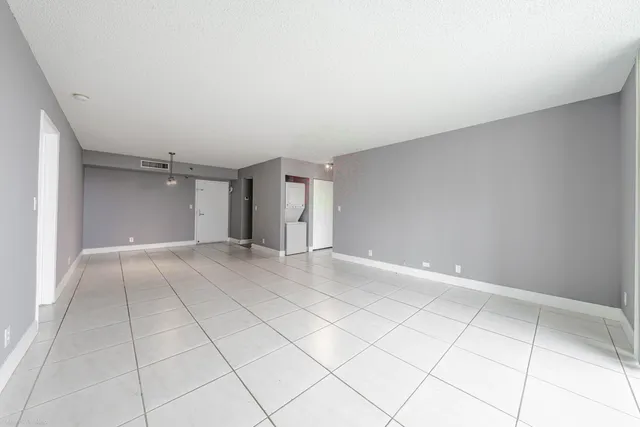 $2,500 | 3300 Northeast 192 Street, Unit 1108, Aventura, FL 33180