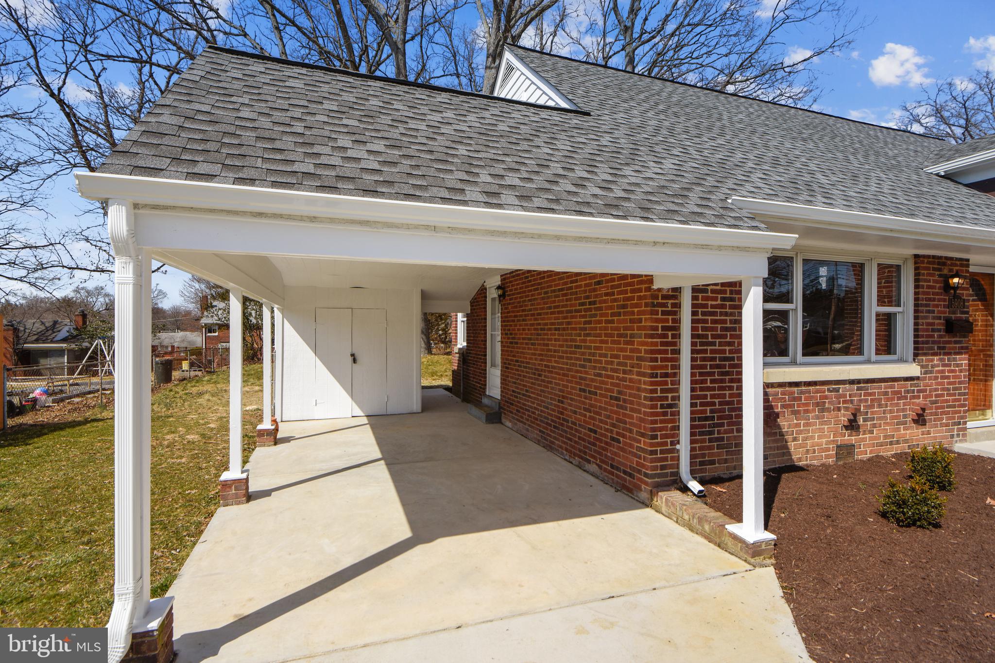 5908 Flanders Street Springfield, VA 22150 - Photo 3 of 43