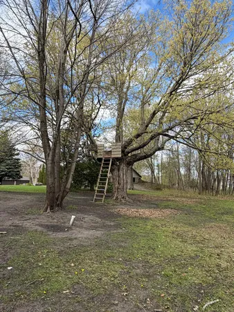 $750,000 | 22255 Babcock Avenue, Winsted, MN 55395