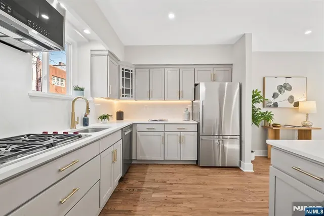 $1,450,000 | 161 5th Street, Unit 1, Hoboken, NJ 07030