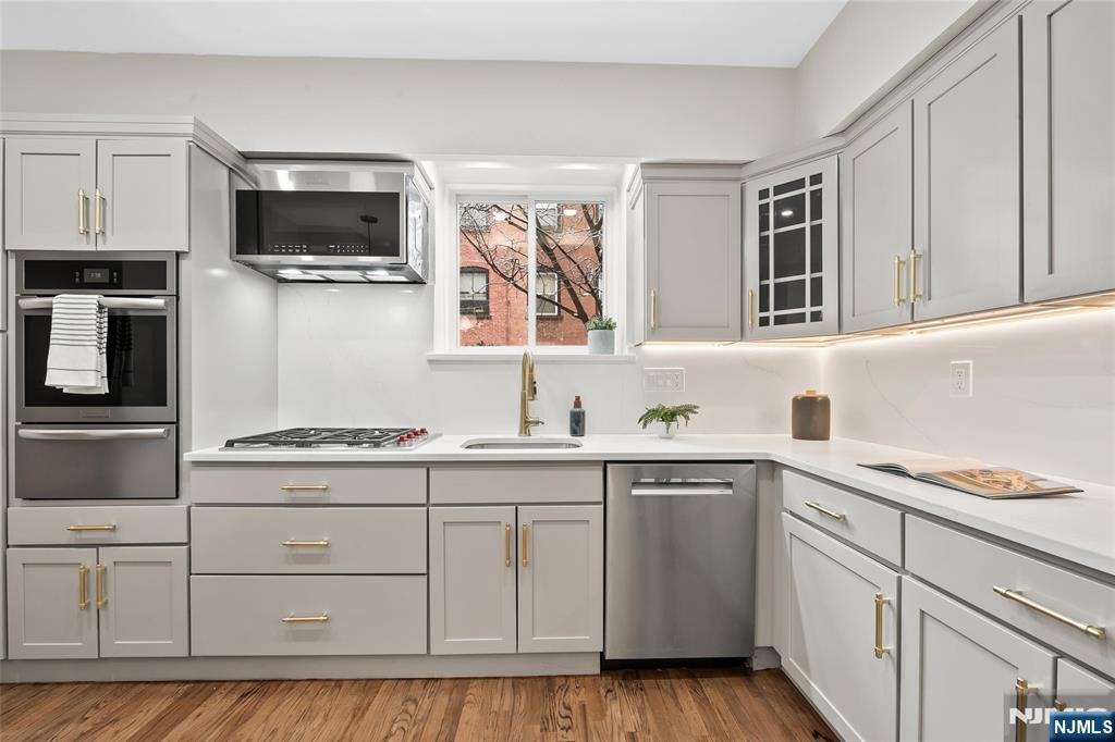 161 5th Street, Unit 1 Hoboken, NJ 07030 - Photo 12 of 28