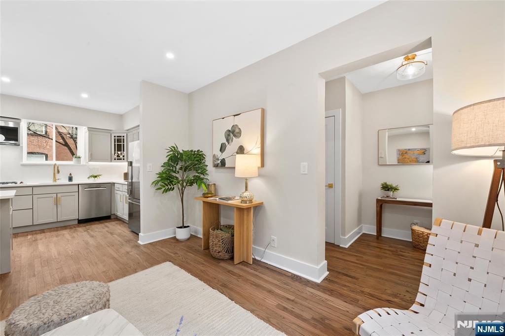 161 5th Street, Unit 1 Hoboken, NJ 07030 - Photo 5 of 28