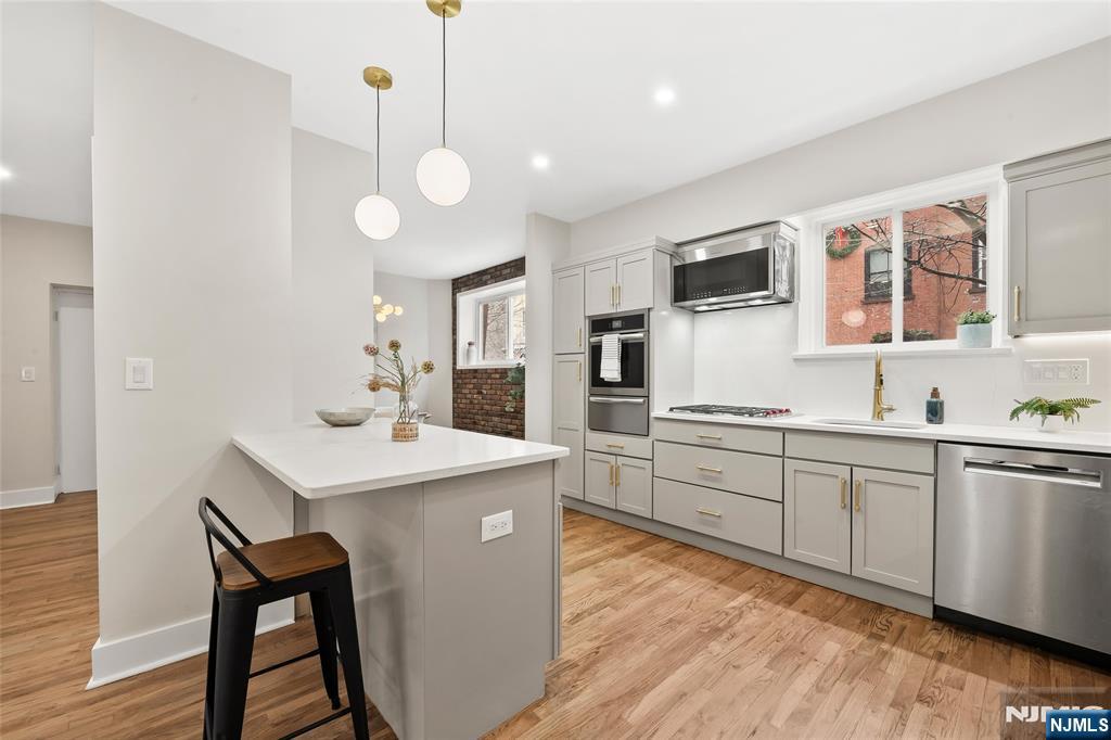 161 5th Street, Unit 1 Hoboken, NJ 07030 - Photo 9 of 28