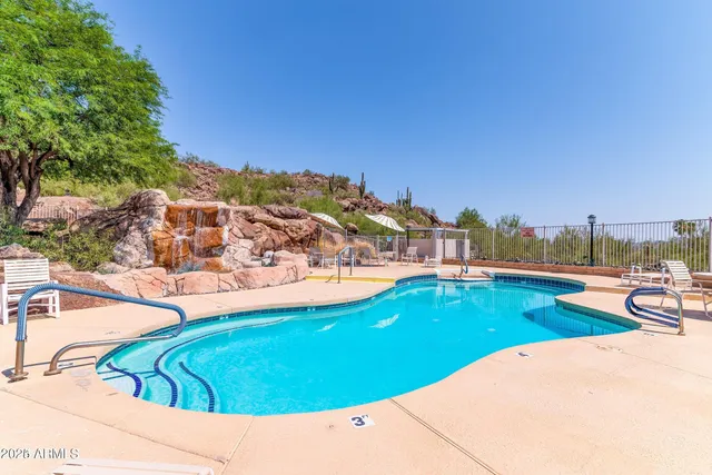 $142,500 | 2233 East Behrend Drive, Unit 211, Phoenix, AZ 85024