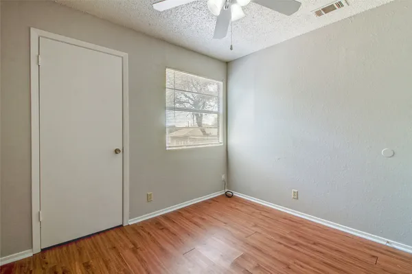 $800 | 400 Hedgewood Drive, Unit C, Georgetown, TX 78628