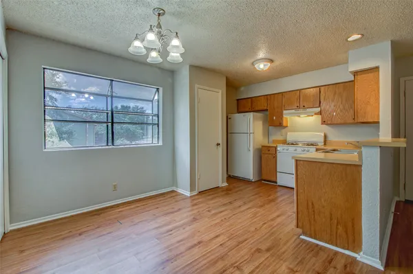$800 | 400 Hedgewood Drive, Unit C, Georgetown, TX 78628