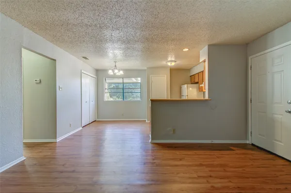$800 | 400 Hedgewood Drive, Unit C, Georgetown, TX 78628