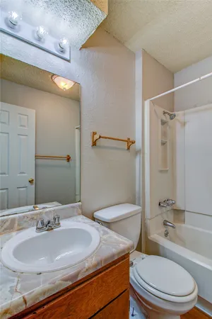 $800 | 400 Hedgewood Drive, Unit C, Georgetown, TX 78628