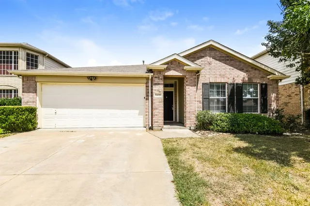 $2,125 | 8421 Beaufort Court, Fort Worth, TX 76123