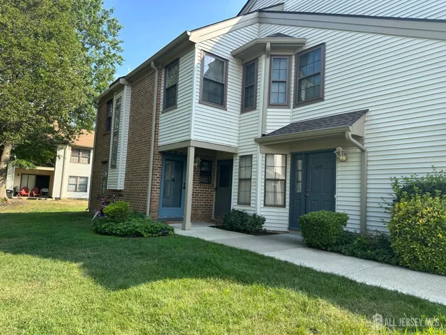 $459,900 | 1202 Harbour Club Drive, Sayreville, NJ 08859