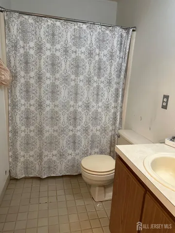 $459,900 | 1202 Harbour Club Drive, Sayreville, NJ 08859