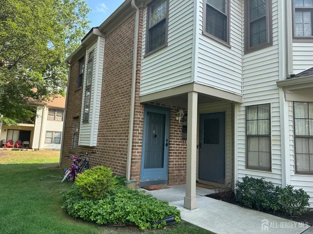 $459,900 | 1202 Harbour Club Drive, Sayreville, NJ 08859