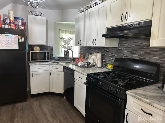 $459,900 | 1202 Harbour Club Drive, Sayreville, NJ 08859