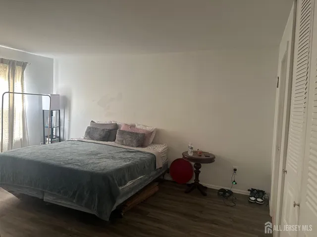 $459,900 | 1202 Harbour Club Drive, Sayreville, NJ 08859