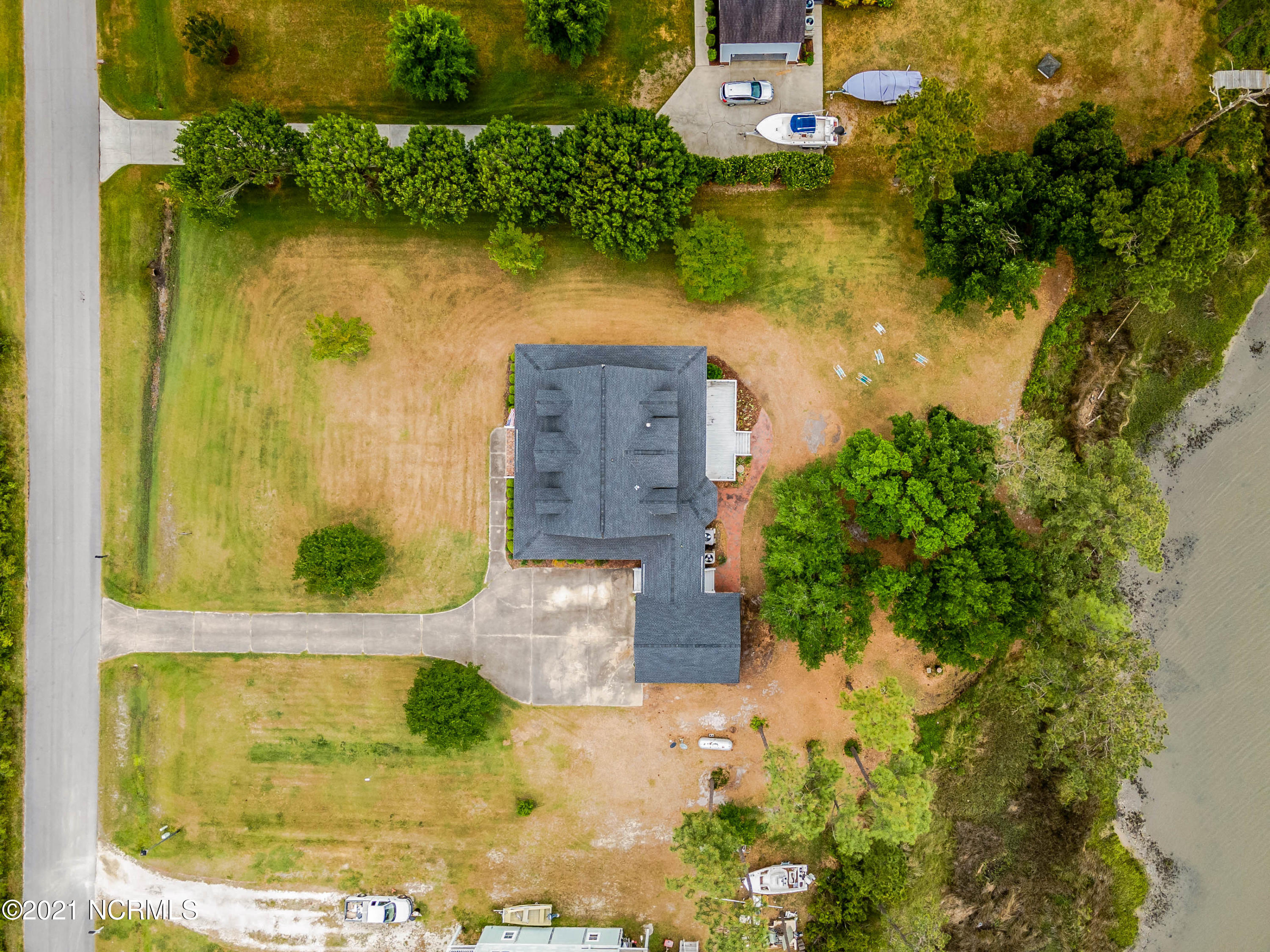 405 Pelican Harbor Road Beaufort, NC 28516 - Photo 52 of 70 405-pelican-harbour-web-0919
