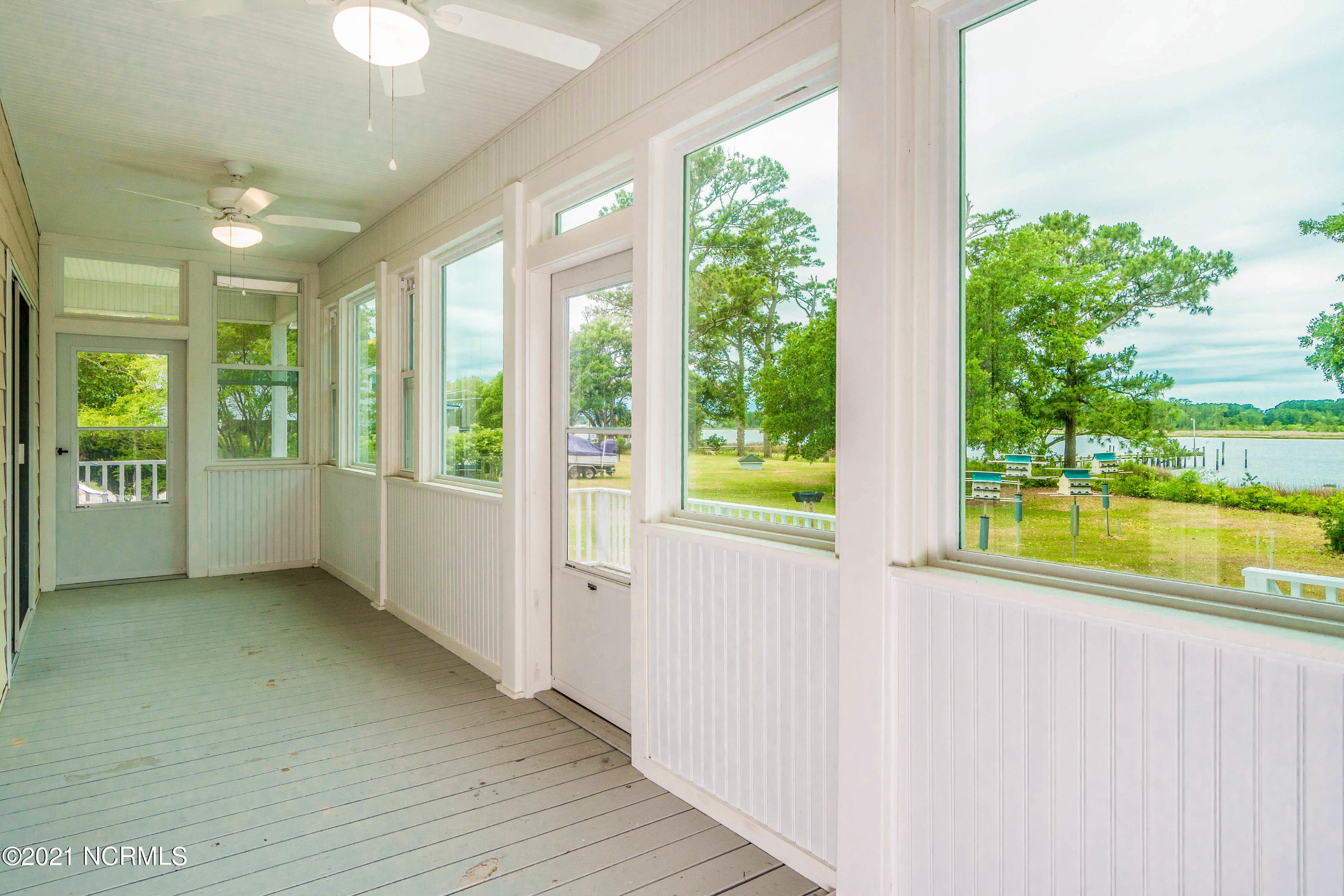 405 Pelican Harbor Road Beaufort, NC 28516 - Photo 55 of 70 405-pelican-harbour-web-3358