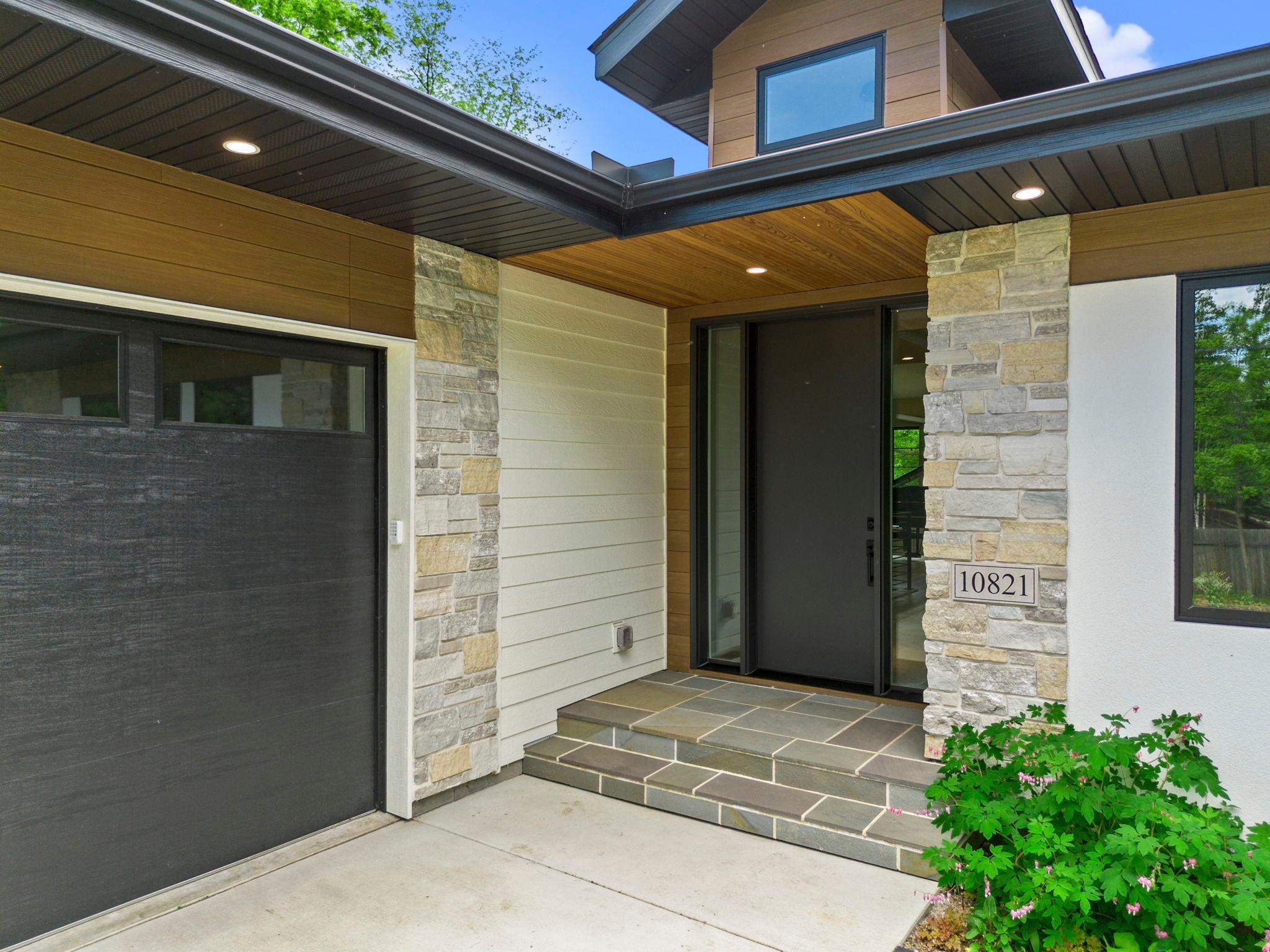 10821 Blossom Road Eden Prairie, MN 55347 - Photo 6 of 46