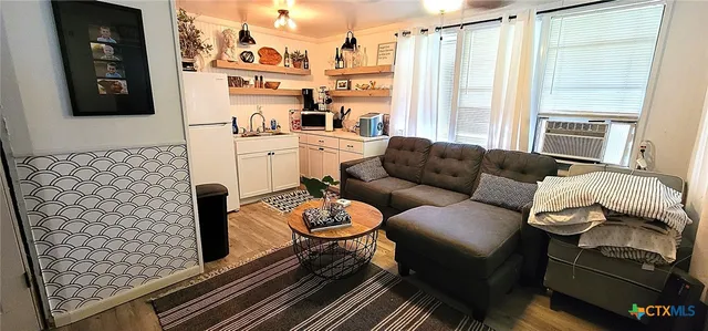 $79,000 | 308 West St Louis Avenue, Seadrift, TX 77983