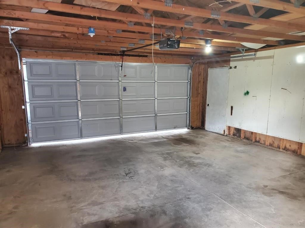 1003 Center Point Road Northeast Cedar Rapids, IA 52402 - Photo 15 of 16 Gallery Image 15
