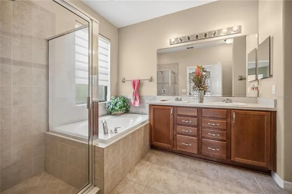 $575,000 | 268 Oaklanding Lane, Mulberry, FL 33860