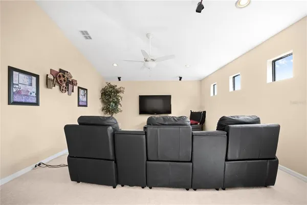 $575,000 | 268 Oaklanding Lane, Mulberry, FL 33860