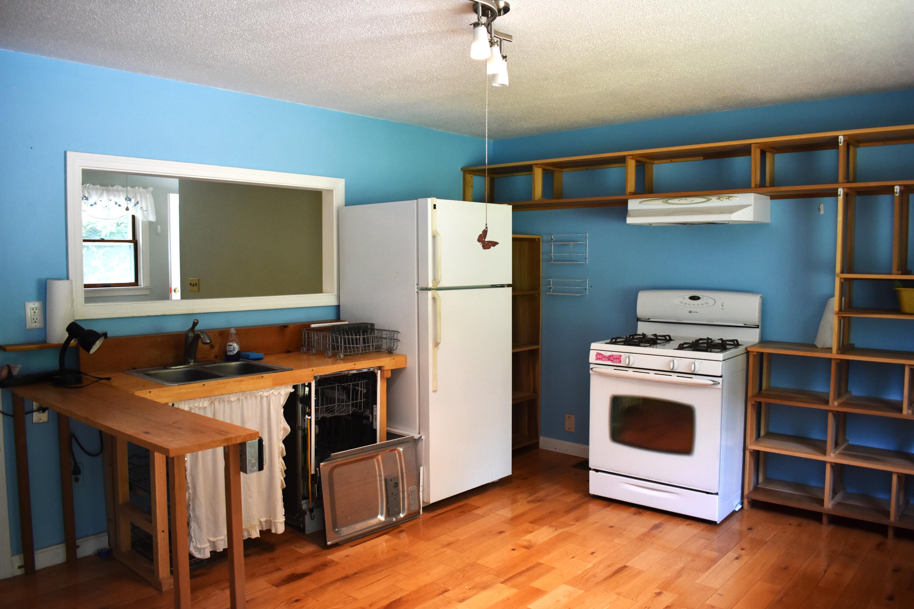 248 Paris Hill Road Paris, ME 04281 - Photo 4 of 28 Kitchen